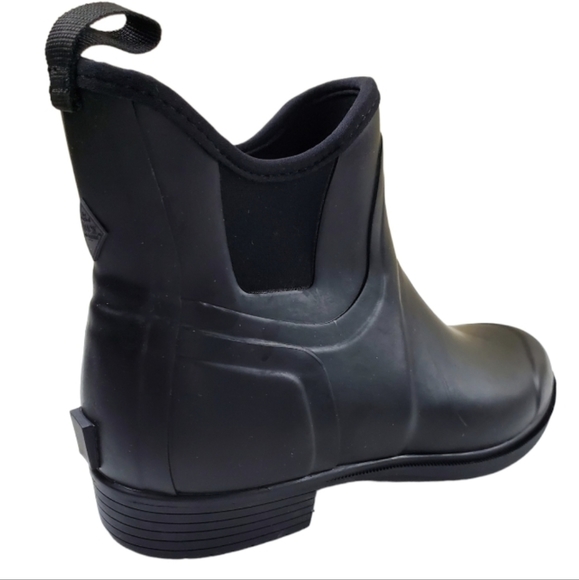 Muck Boot Company Women's Black Ankle Derby Size 8 - Picture 7 of 9